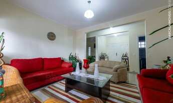 Imagem 4: Mansão localizado no condomínio Alpes de Caieiras, em meio ao verde da Serra da Cantareira