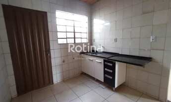 Imagem 5: Casa para alugar, 2 quartos, Osvaldo Rezende - Uberlândia/MG - R$ 900,00
