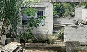 Imagem 6: Terreno com casa em construção