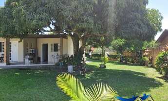 Imagem 6: Velleda oferece magnífico sítio, com casa e todo arborizado, em condomínio fechado, na Águ