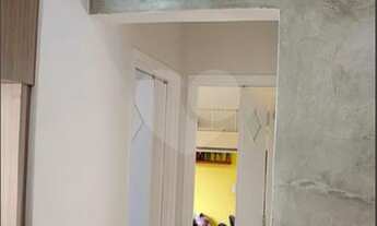 Imagem 6: Lindo ap todo reformado com móveis planejados,02 quartos e 01 vaga!