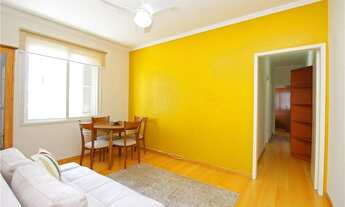 Imagem 2: Apartamento com 2 Dormitorio(s) localizado(a) no bairro Passo da Areia em Porto Alegre