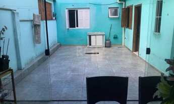 Imagem 1: Casa com 02 dormitórios no Jardim Sabará em Porto Alegre/RS