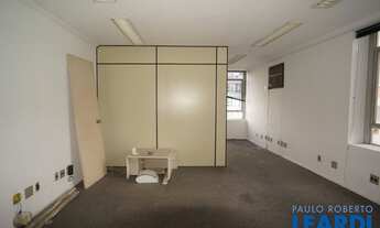 Imagem: CONJ. COMERCIAL - JARDIM PAULISTANO - SP