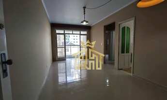 Imagem 2: Encantador Apartamento de 1 Dormitório com Vista para o Mar, disponível para locação, na A