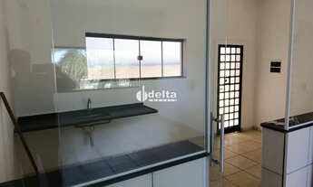 Imagem 7: Casa residencial com 3 quartos sendo 1 suíte disponível para locação no bairro Lidice em U