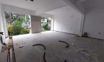 Imagem 6: LJ2293) Loja em excelente localização no Centro medindo 60m²