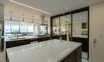 Imagem 4: Apartamento de 172m² com 3 quartos sendo 2 suítes no Centro