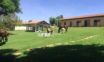 Imagem 2: Fazenda Barreiro - Chácara 5 quartos, sendo 1 suíte