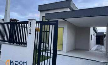 Imagem 2: Casa térrea com 87m2 de área construída, localizada aproximadamente 6km da praia dos Ingle