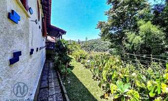 Imagem 4: Casa Encantadora para Venda na Posse - Conforto e Natureza em Harmonia