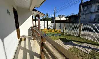 Imagem 5: Casa com piscina com 2 dormitórios sendo 1 suíte à venda + edícula, 86,20 m² por R$ 570.00