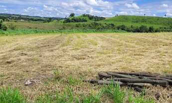 Imagem: Sítio de 1 hectar próximo de Holambra