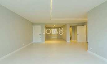 Imagem 4: APARTAMENTO TOTALMENTE REFORMADO EM ÓTIMA LOCALIZAÇÃO Apartamento totalmente reformado - j