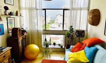 Imagem 4: Rua silenciosa no Leblon , andar alto, vista oceano, montanhas e sol da manhã