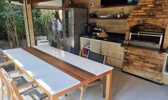 Imagem 4: Casa de condomínio para venda possui 800 metros quadrados com 5 quartos