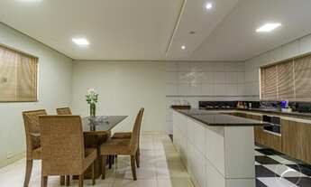 Imagem 7: Sobrado moderno com Térreo e 1º andar - Entradas individuais - Semimobiliada - Samambaia N