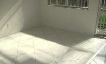 Imagem 3: Apto de 2 quartos com vaga de garagem em Irajá