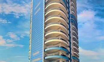 Imagem: MOUNT EVEREST - MEIA PRAIA