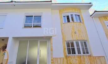 Imagem 3: Casa de 3 dormitórios em condomínio pequeno no bairro Teresópolis