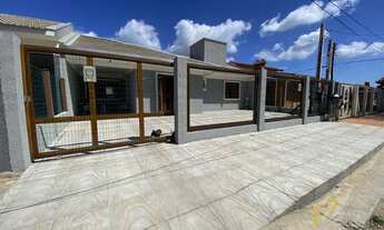 Imagem 2: Casa e Sobrado de 4 dormitórios à Venda - Xangri-lá