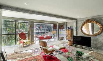 Imagem: Casa contemporânea com vista da montanha