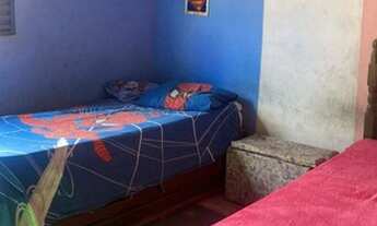 Imagem 4: Duas casas e uma loja