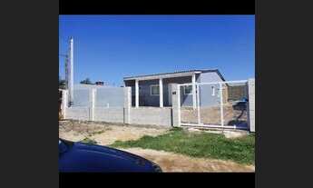 Imagem 3: Casa em cidreira com piscina