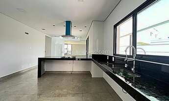 Imagem 5: Cód.: 4518 - Casa com Quatro Quartos- Quatro Suítes- Piscina- Condomínio Portal do Aeropor