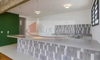 Imagem 7: Andar alto comtemple vista atraves de janelões da face norte que ilumina com luz da manhã