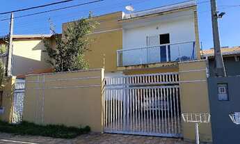 Imagem: Excelente sobrado, fora de condomínio com