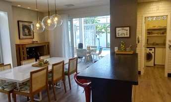 Imagem 7: Casa para Venda em Florianópolis, Jurerê, 4 dormitórios, 3 suítes, 5 banheiros, 2 vagas