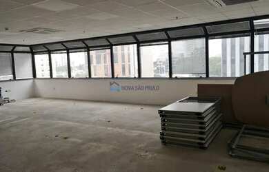 Imagem 2: Cidade Monções|200m²|Conjunto Comercial|copa