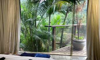 Imagem 3: Casa de condomínio para aluguel tem 450 metros quadrados com 4 quartos