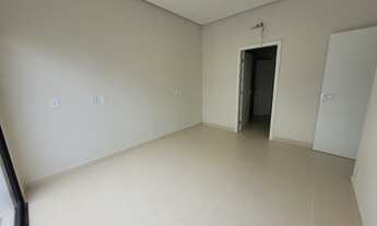 Imagem 2: Casa nascente no Condomínio Buona Vita // 3 dormitórios, sendo 2 suítes