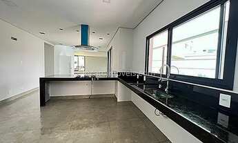 Imagem 6: Cód.: 4518 - Casa com Quatro Quartos- Quatro Suítes- Piscina- Condomínio Portal do Aeropor