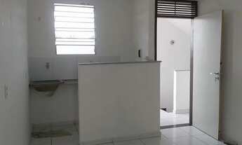 Imagem 4: Aluga-se kit-net de frente a passarela de Neópolis na BR 101