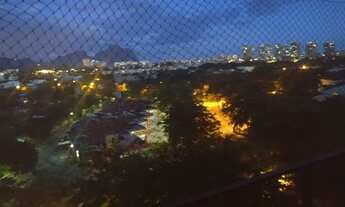 Imagem 3: Barra da Tijuca, Mandala, 4 Quartos, frente mar, sol manha, 6 andar, balsa para a praia