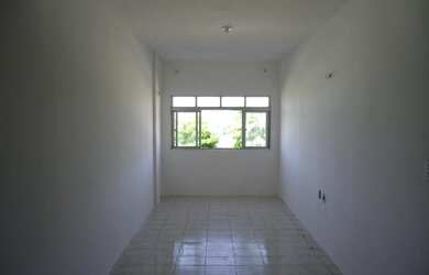 Imagem 3: Apartamento com 2 dormitórios para alugar, 50 m² por R$ 609,00/mês - Barra do Ceará - Fort