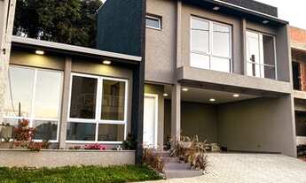 Imagem: Sobrado com alto padrão de acabamento em