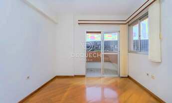 Imagem 3: Apartamento com vista para o Museo Olho