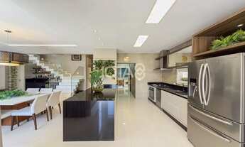 Imagem 6: CASA COM 4 QUARTOS SENDO 3 SUÍTES E PISCINA Casa Com 4 Quartos Sendo 3 Suítes E Piscina