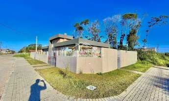 Imagem 5: Casa Nova com Piscina e Lareira no Balneário Eliana, Modernidade e Sofisticação Perto do M