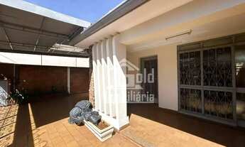 Imagem 2: Casa com 4 Quartos, 218m² no bairro Campos Eliseos