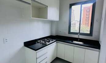 Imagem 2: Apartamento três quartos no Lourdes