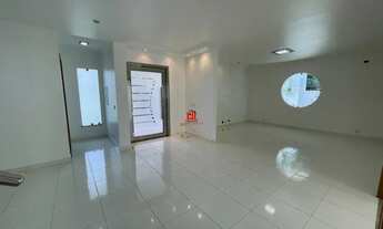 Imagem 4: Residencial Tapajós/ 03 Suítes/ Piscina/ Churrasqueira!