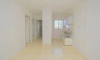 Imagem 7: Apartamento de 2 dormitórios disponível para aluguel no bairro Areal em Pelotas RS, com bo