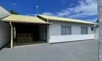 Imagem 2: Casa à venda, com 03 dormitórios, 01 suíte, a 600 metros do mar, na Praia da Pinheira/Palh