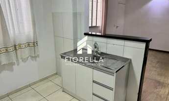 Imagem 4: Apartamento térreo à venda com 02 quartos, 01 vaga, no bairro Roçado, São José-SC