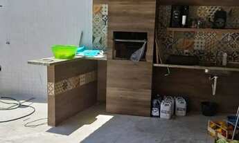 Imagem 3: Casa com salão de festas e piscina